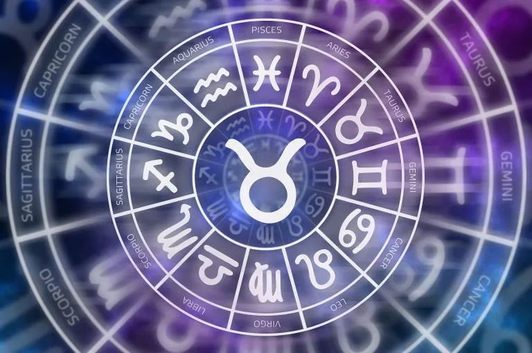 2025年躺着都赢的星座女（附3大转运秘籍）  第1张